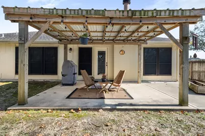 423 Meadowpoint Drive, League City, TX 77573 - Photo 15