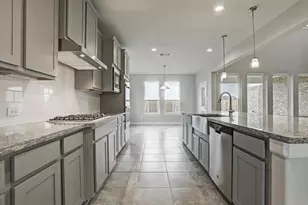 12923 Lott Ave, Houston, TX 77089 - Photo 5