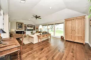 31 Bendwood Dr, Sugar Land, TX 77478 - Photo 5