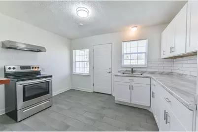 8229 Carolwood Drive, Houston, TX 77028 - Photo 7