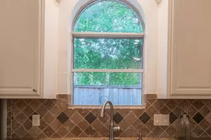 6 Avenswood Pl, The Woodlands, TX 77382 - Photo 11