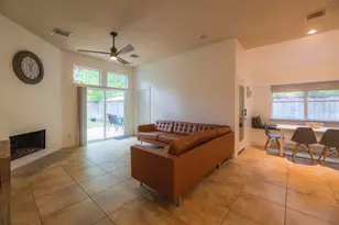 6 Avenswood Pl, The Woodlands, TX 77382 - Photo 9