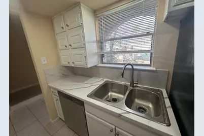 5921 Arncliffe Drive #5921, Houston, TX 77088 - Photo 5