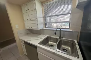5921 Arncliffe Dr, Houston, TX 77088 - Photo 5