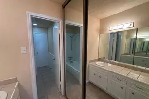 5921 Arncliffe Dr, Houston, TX 77088 - Photo 13