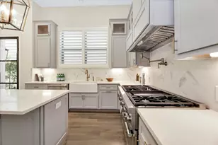 540 W 26th St, Houston, TX 77008 - Photo 9