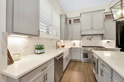 540 W 26th Street #A, Houston, TX 77008 - Photo 7