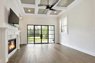 540 W 26th St, Houston, TX 77008 - Photo 17