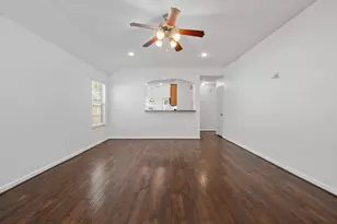 12915 Redbud Shores Ln, Houston, TX 77044 - Photo 11