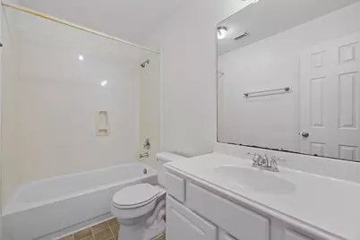 12915 Redbud Shores Lane, Houston, TX 77044 - Photo 31