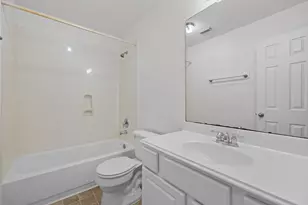 12915 Redbud Shores Ln, Houston, TX 77044 - Photo 31