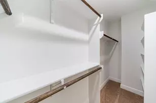 5007 Mallow St, Houston, TX 77033 - Photo 9