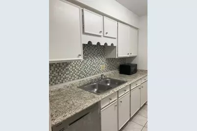 4649 Wild Indigo Street Street #337, Houston, TX 77027 - Photo 1