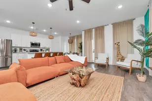 3127 Bolt St, Houston, TX 77051 - Photo 9