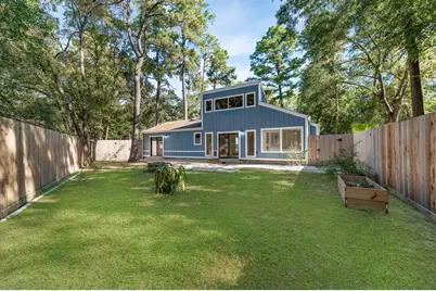 33 Crystal Lake Lane, The Woodlands, TX 77380 - Photo 25
