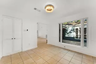 33 Crystal Lake Ln, The Woodlands, TX 77380 - Photo 23