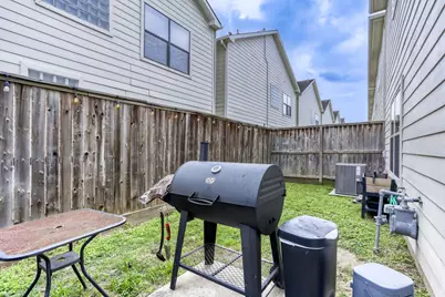 3728 Main Poplar Drive, Houston, TX 77025 - Photo 23