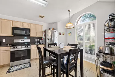 1302 E April Rain Court, Missouri City, TX 77489 - Photo 15