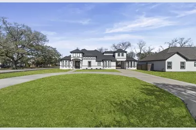8105 Jet Pilot Street, Houston, TX 77075 - Photo 1