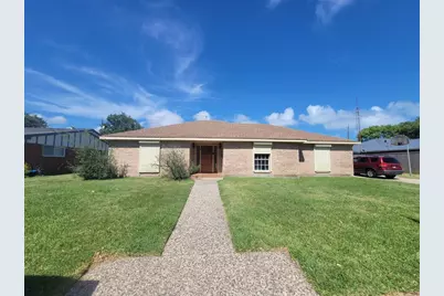 2626 Beluche, Galveston, TX 77551 - Photo 1