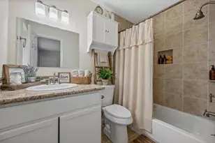 3930 Tumbleweed Ln, Baytown, TX 77521 - Photo 13