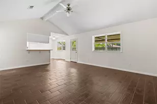 3930 Tumbleweed Ln, Baytown, TX 77521 - Photo 7