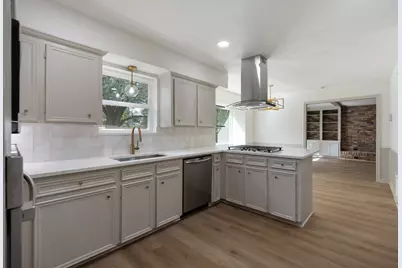 12019 Sugar Springs Drive, Houston, TX 77077 - Photo 9