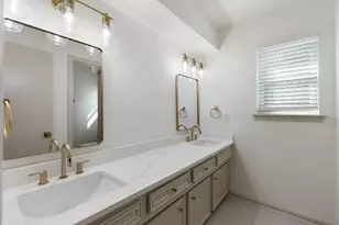 12019 Sugar Springs Dr, Houston, TX 77077 - Photo 19