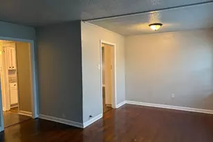 5818 Glenhurst Dr, Houston, TX 77033 - Photo 5