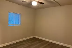 5818 Glenhurst Dr, Houston, TX 77033 - Photo 15