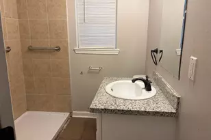 5818 Glenhurst Dr, Houston, TX 77033 - Photo 21