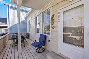 2823 Avenue Q, Galveston, TX 77550 - Photo 3