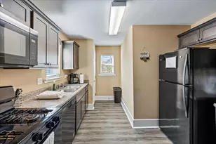 2823 Avenue Q, Galveston, TX 77550 - Photo 17