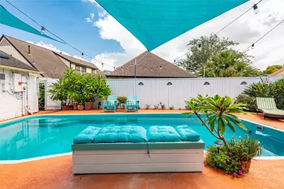 1902 Port Royal Drive, Nassau Bay, TX 77058 - Photo 11
