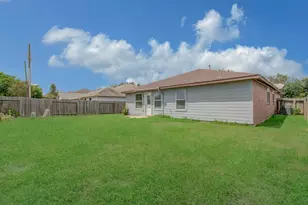 3910 Ridge Canyon Rd, Baytown, TX 77521 - Photo 27