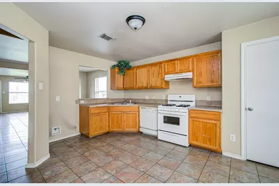 3910 Ridge Canyon Road, Baytown, TX 77521 - Photo 7