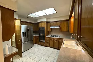 239 Kings Way, Stafford, TX 77477 - Photo 7