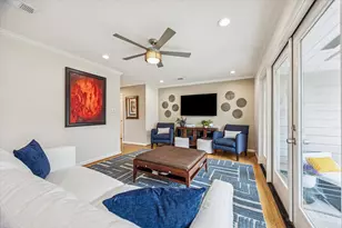 4721 Kingfisher Dr, Houston, TX 77035 - Photo 13