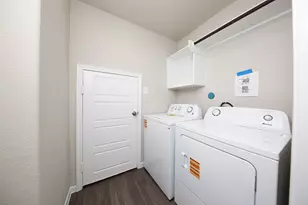 3874 Avalon Ln, Conroe, TX 77301 - Photo 9