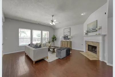 25203 Auburn Terrace Drive, Spring, TX 77389 - Photo 9