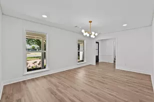 8011 Richmond Ave, Houston, TX 77063 - Photo 7