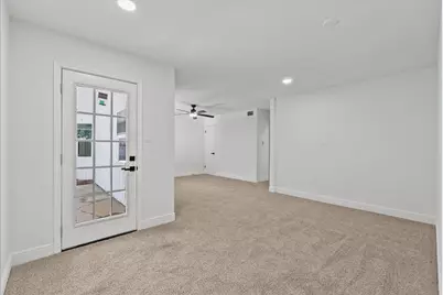 8011 Richmond Avenue, Houston, TX 77063 - Photo 27