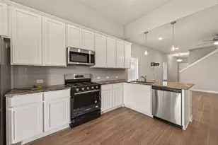 21630 Wave Holw Dr, Cypress, TX 77433 - Photo 3