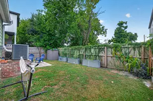 1314 E 34th St, Houston, TX 77022 - Photo 27