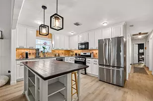 1314 E 34th St, Houston, TX 77022 - Photo 9
