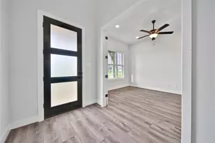 4506 Magnolia Bend Dr, Rosharon, TX 77583 - Photo 3