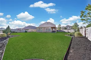 11030 Sarah Bluff Ln, Cypress, TX 77433 - Photo 3