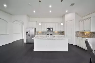 11030 Sarah Bluff Lane, Cypress, TX 77433 - Photo 9