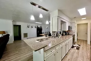 819 Redway Ln, Houston, TX 77062 - Photo 11