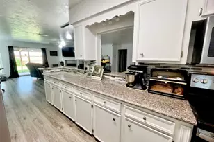 819 Redway Ln, Houston, TX 77062 - Photo 13